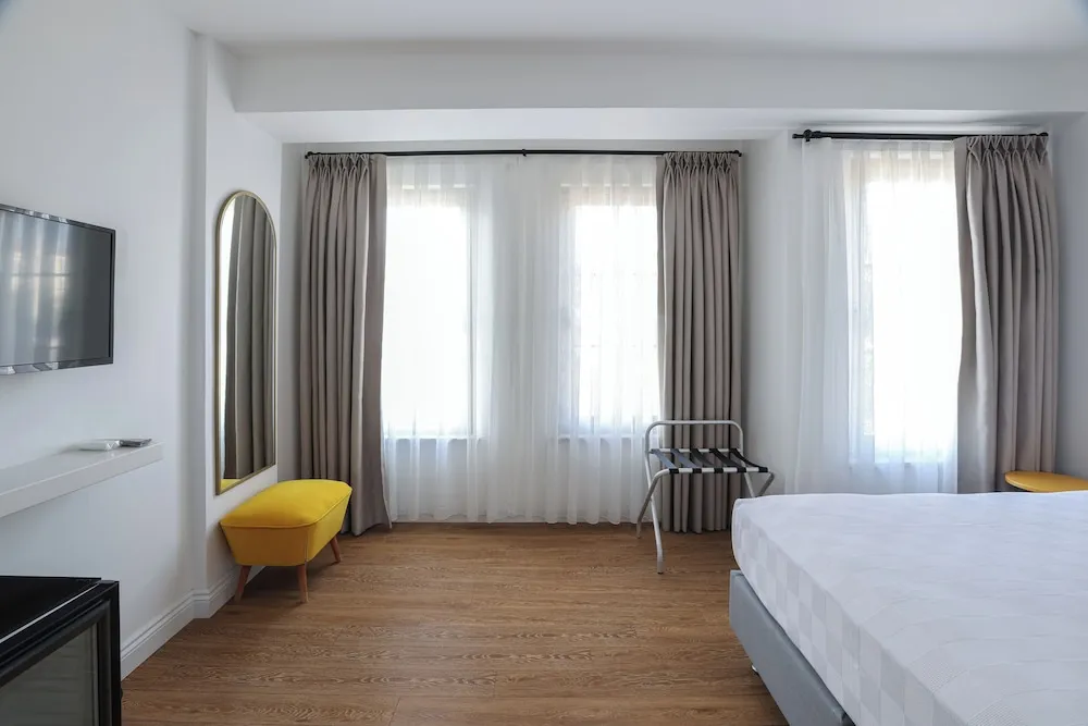 Deluxe Üç Kişilik Oda