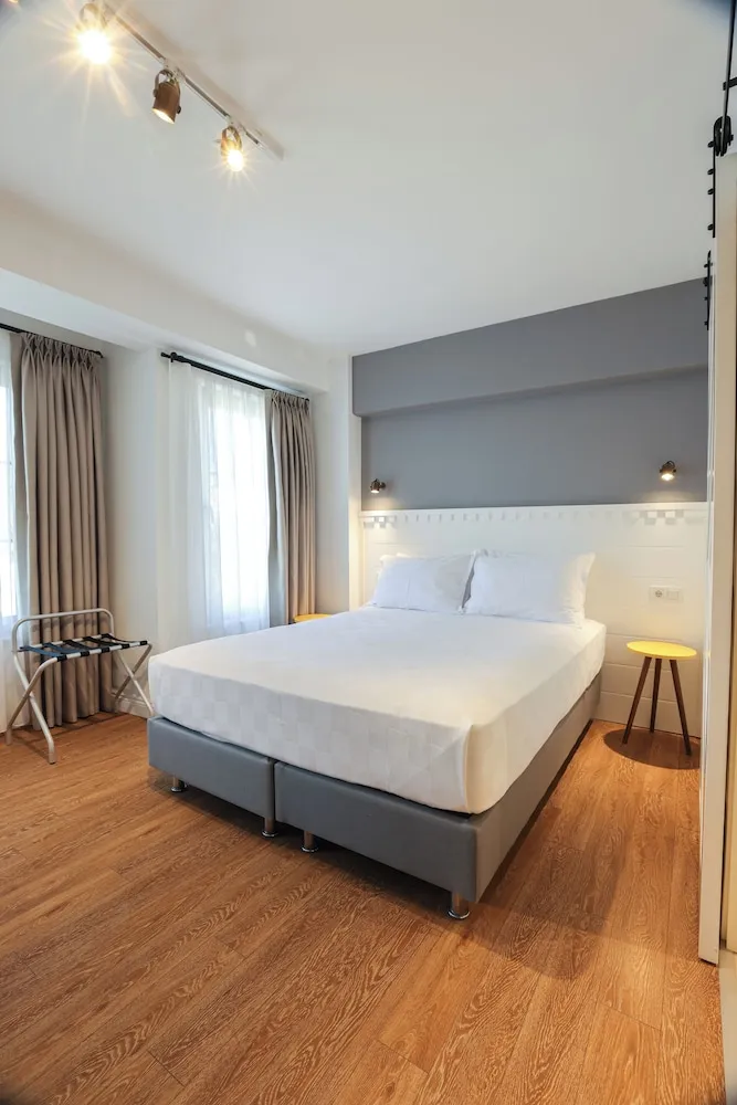 Deluxe Üç Kişilik Oda