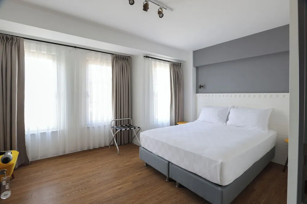 Deluxe Üç Kişilik Oda