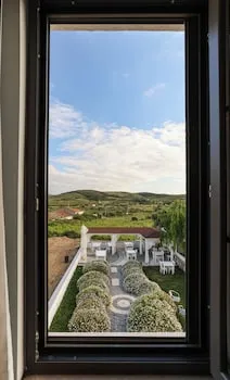 Adaloca Otel