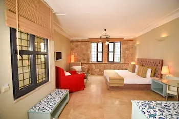 Hadrian Kapısı Yakınında Modern Daire -BAS