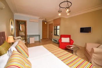Hadrian Kapısı Yakınında Modern Daire -BAS