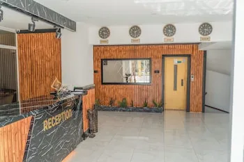 Far Life Hotel