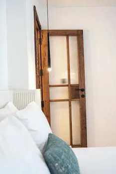 Lina Guest House