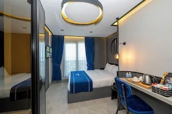 The Private Airport Hotel
