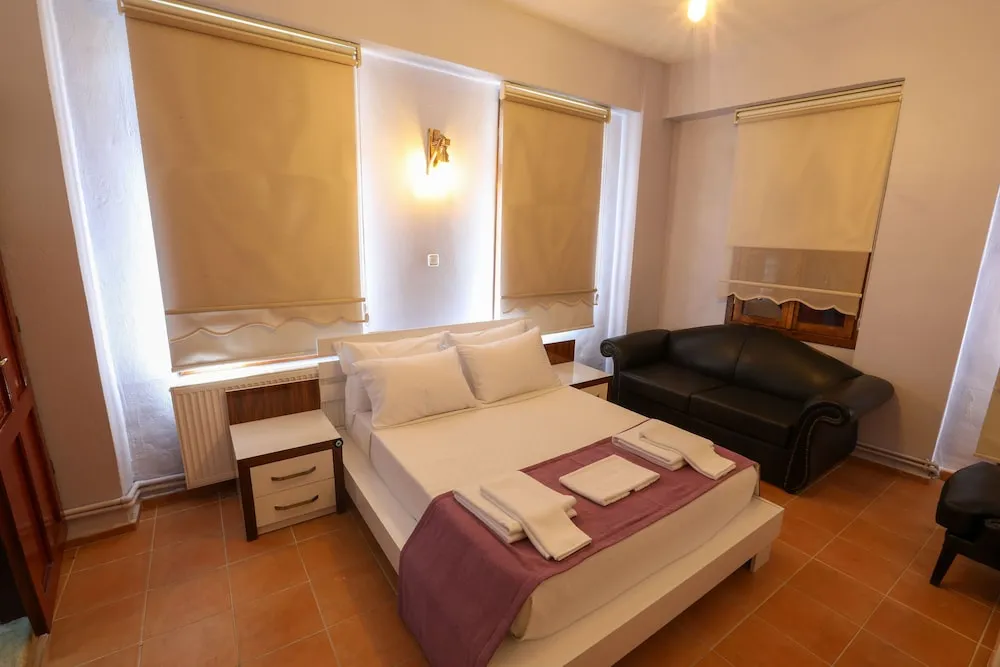 Standard Tek Büyük Yataklı Oda