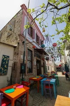 Cunda Pera Otel