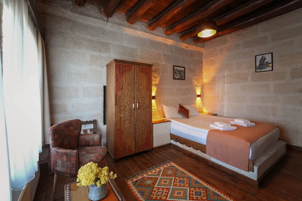 Deluxe Double Stone Room