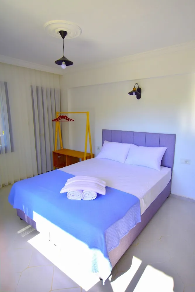 Comfort Tek Büyük Yataklı Oda, Bahçe Manzaralı