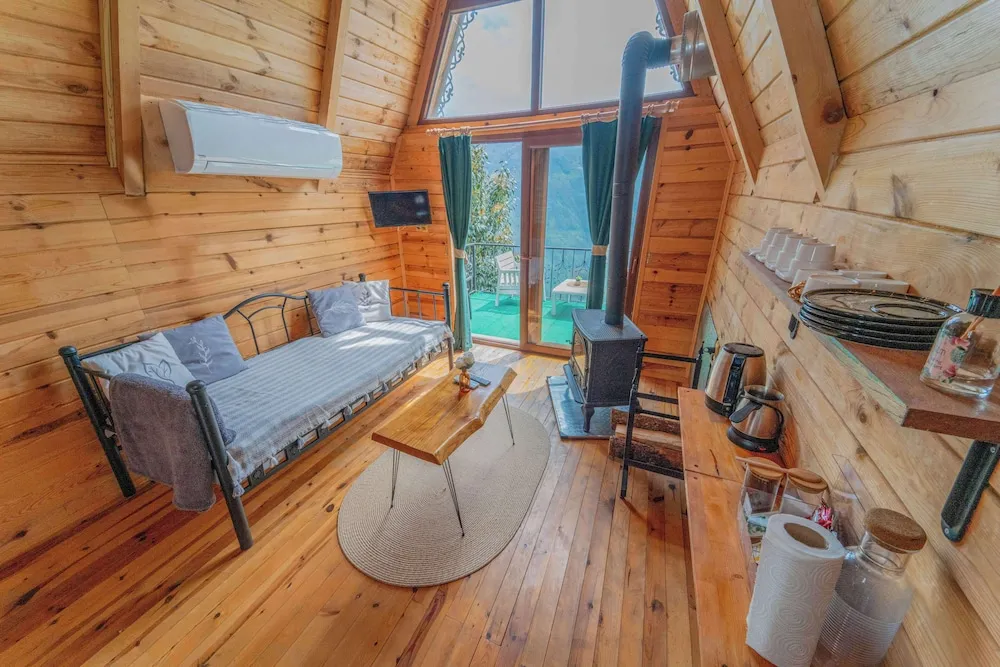 Economy Üç Kişilik Oda