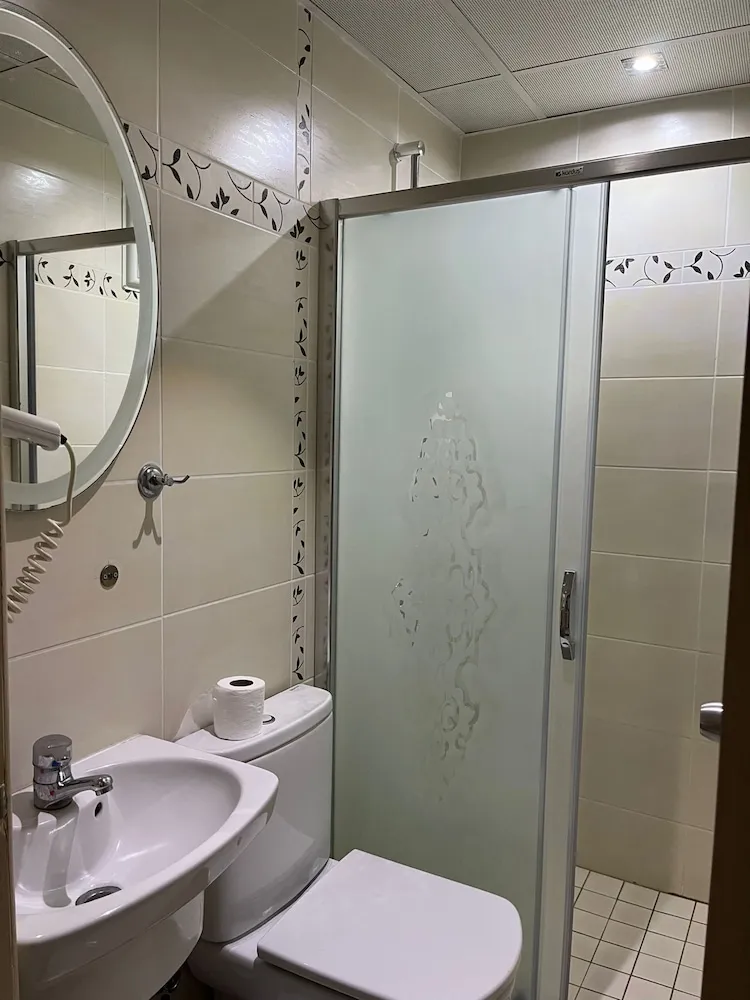 Standard Dört Kişilik Oda