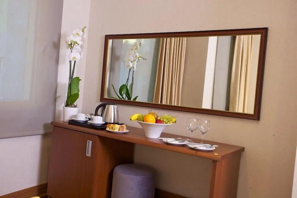 Tek Büyük veya İki Ayrı Yataklı Oda