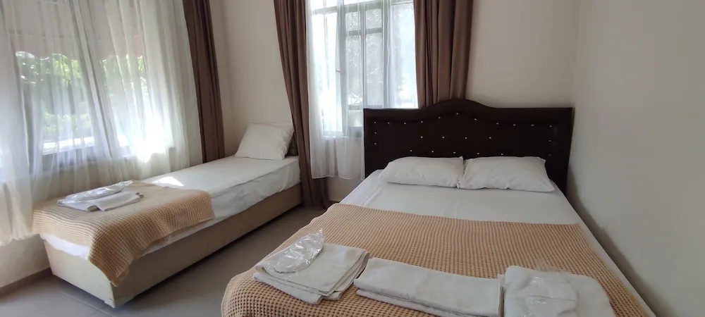 Deluxe Üç Kişilik Oda