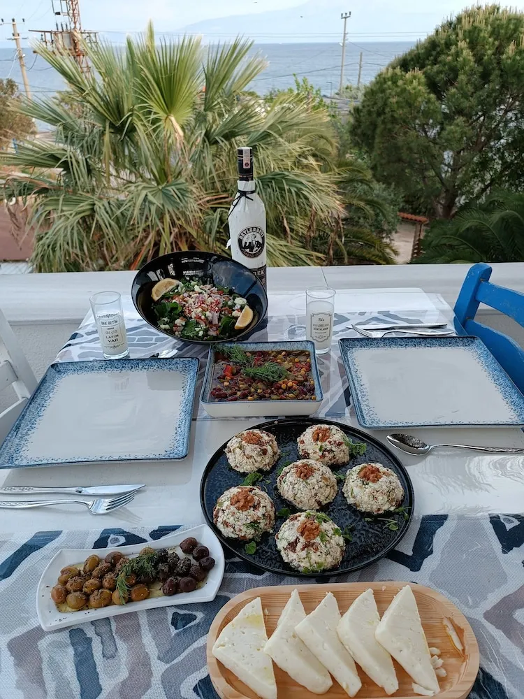 Açık havada yemek servisi