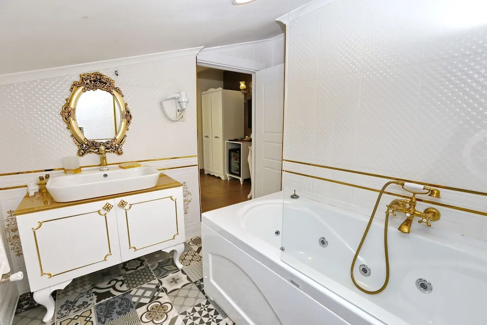 Penthouse Suite with Jacuzzi