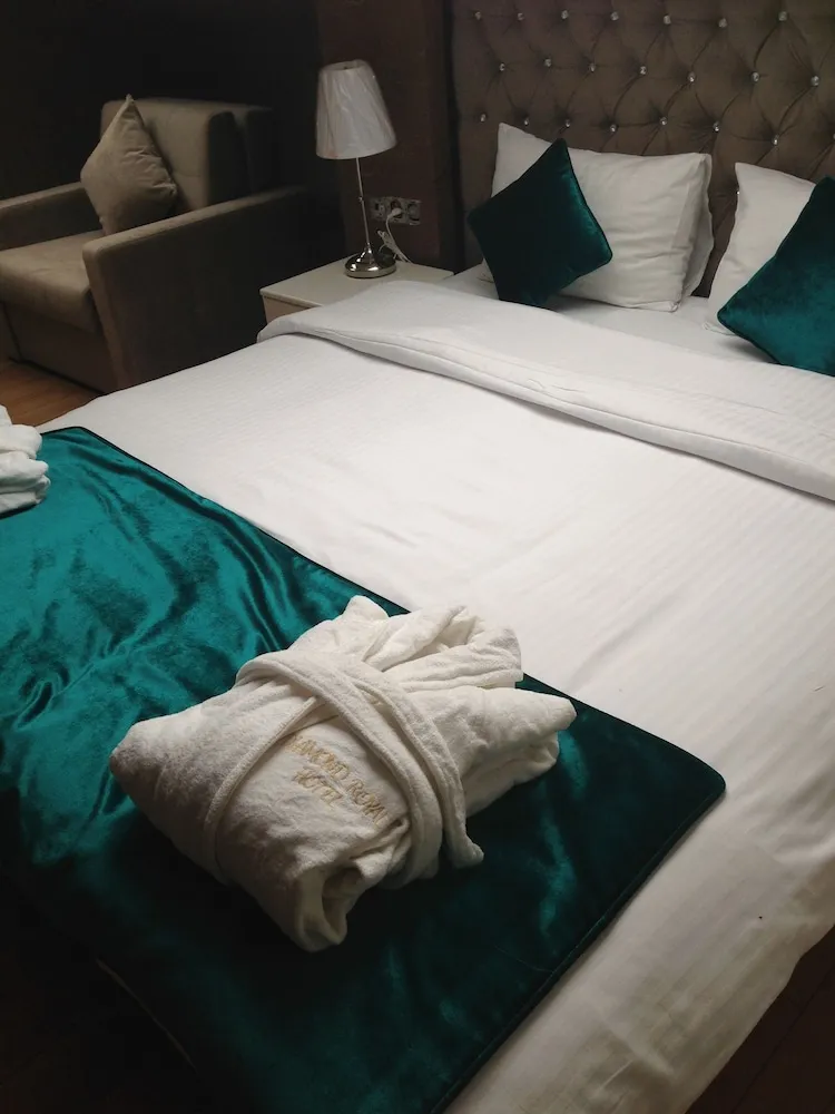 Penthouse Suite with Jacuzzi