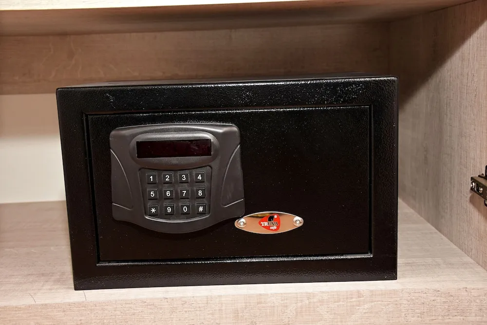 City Üç Kişilik Oda