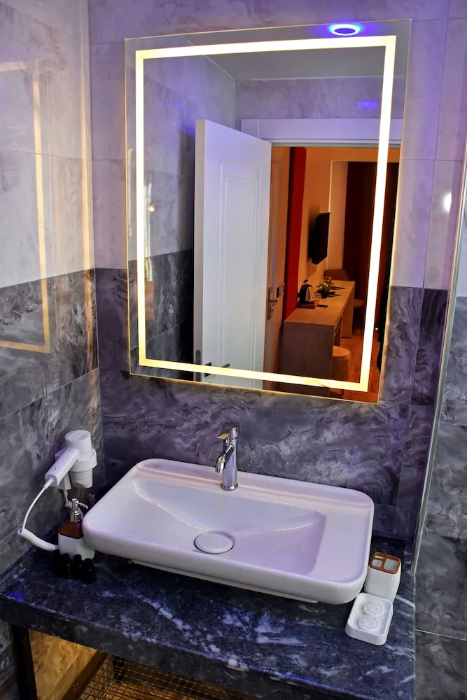 Economy Üç Kişilik Oda