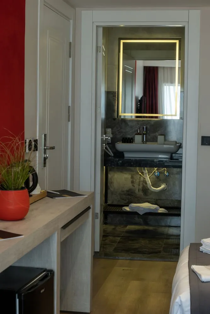 Economy Üç Kişilik Oda