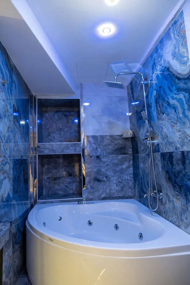 Family Oda, Birden Çok Yatak, Sıcak Su Küveti