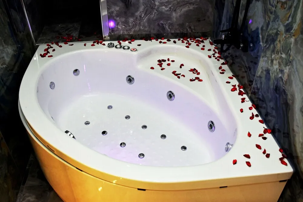 Family Oda, Birden Çok Yatak, Sıcak Su Küveti