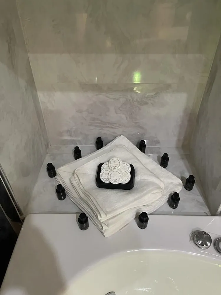 Family Oda, Birden Çok Yatak, Sıcak Su Küveti