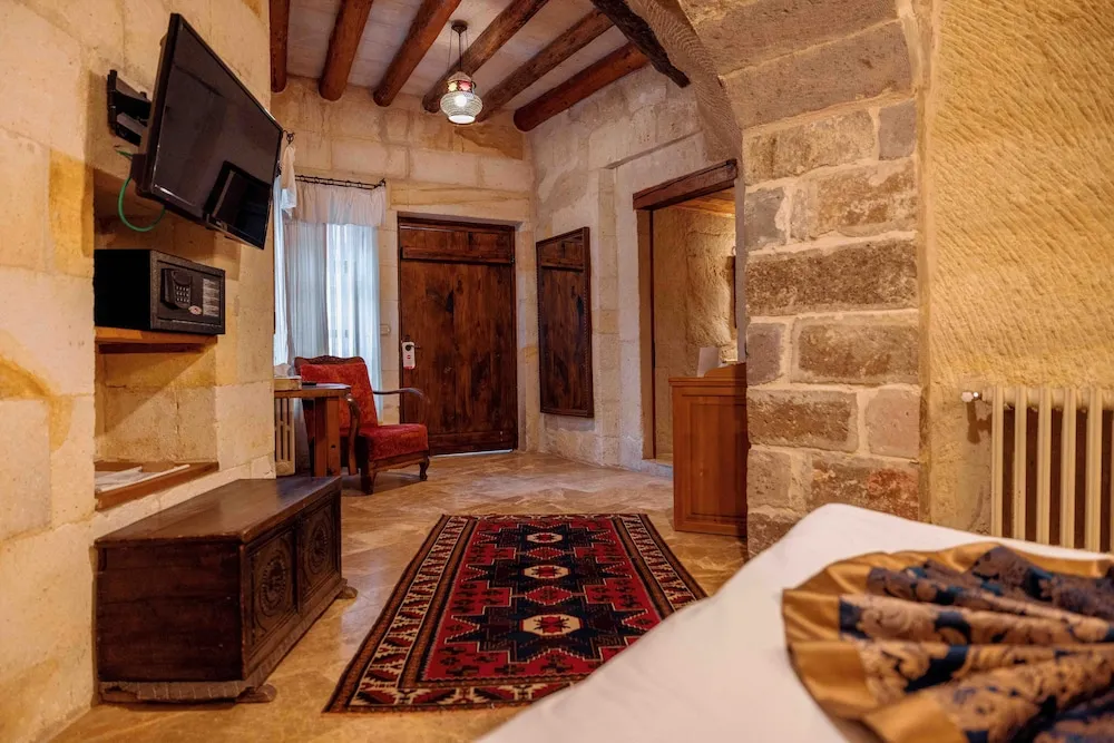 Classic Cave Room
