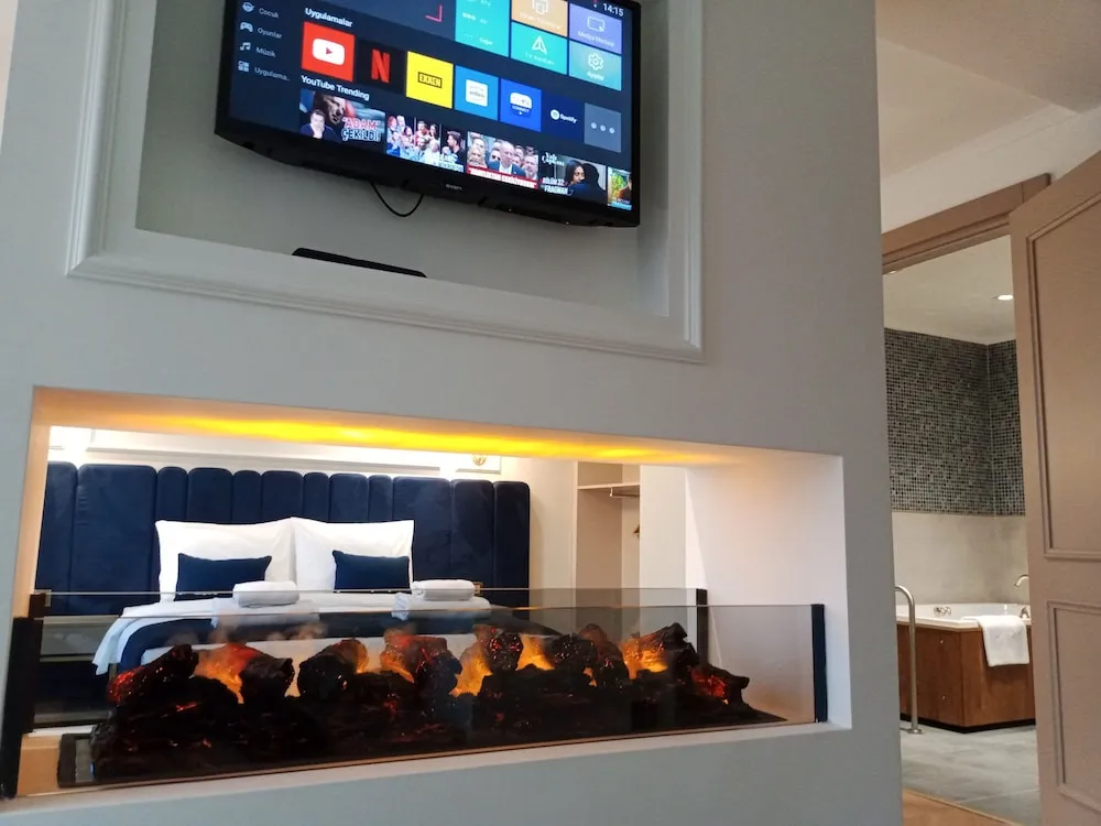 Honeymoon Çatı Katı Süiti (Penthouse)