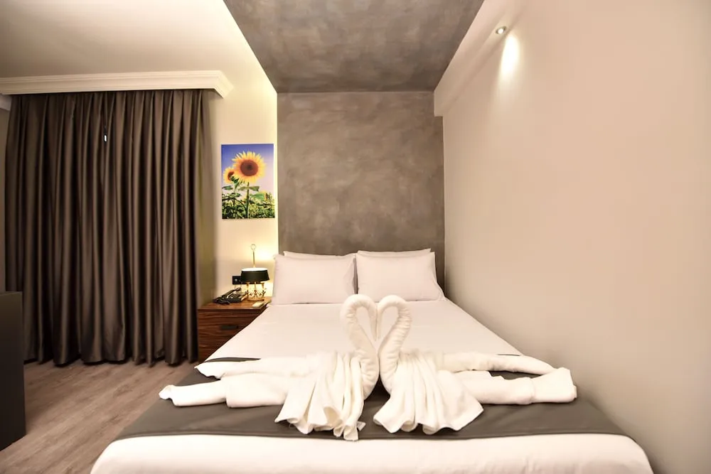 Deluxe Büyük Yataklı Tek Kişilik Oda