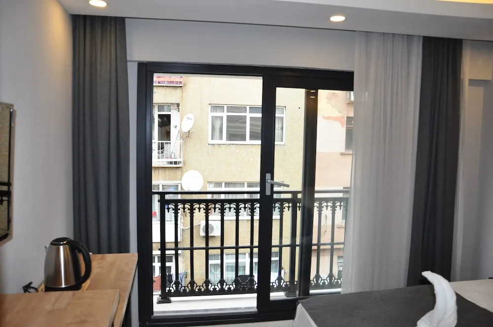 Superior Tek Büyük Yataklı Oda