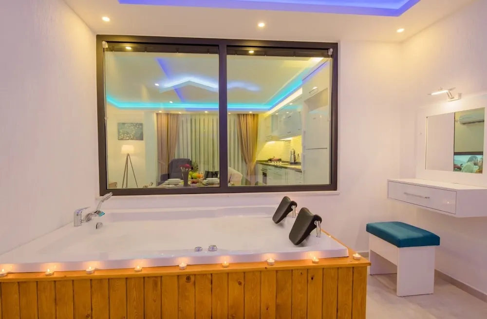 Luxury Apart Daire, 1 Yatak Odası, Deniz Manzaralı, Denize Bakan