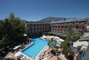 Asdem Park Hotel