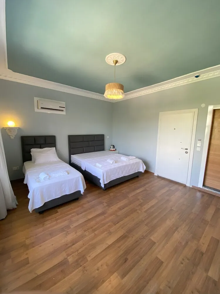 Comfort Oda, Birden Çok Yatak, Sigara İçilmez, Şehir Manzaralı