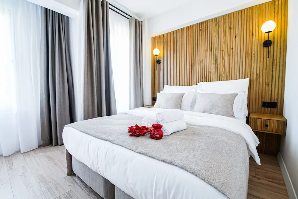 Comfort Tek Büyük Yataklı Oda