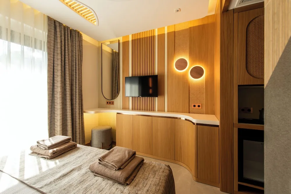 Standard Oda, Balkon, Avlu Manzaralı