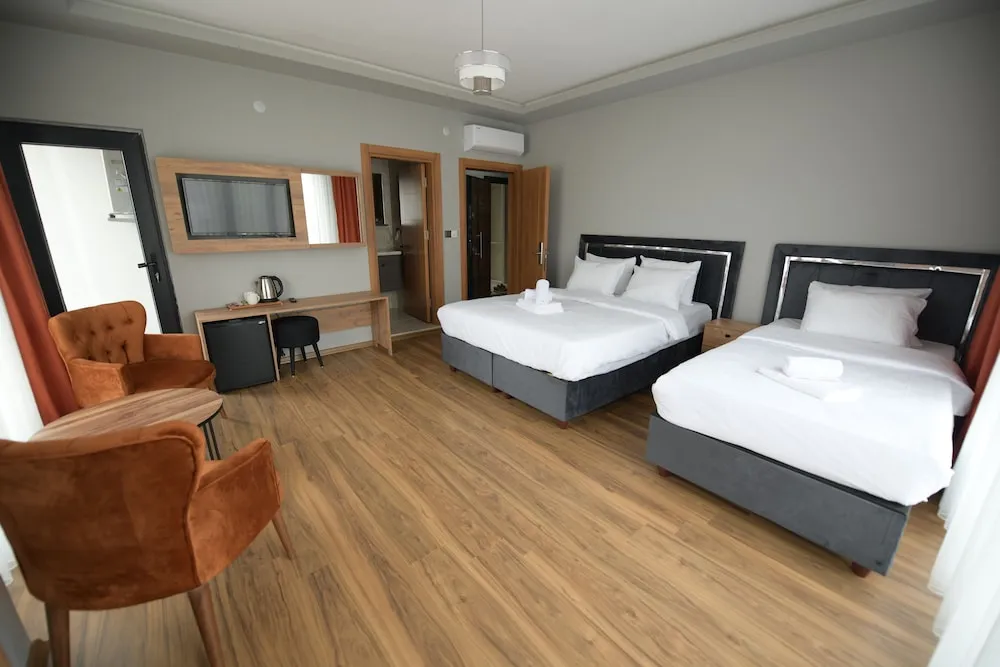 Deluxe Üç Kişilik Oda