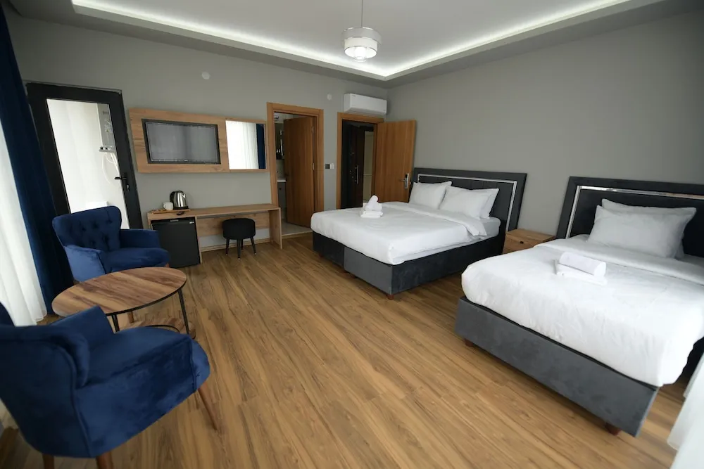 Deluxe Üç Kişilik Oda