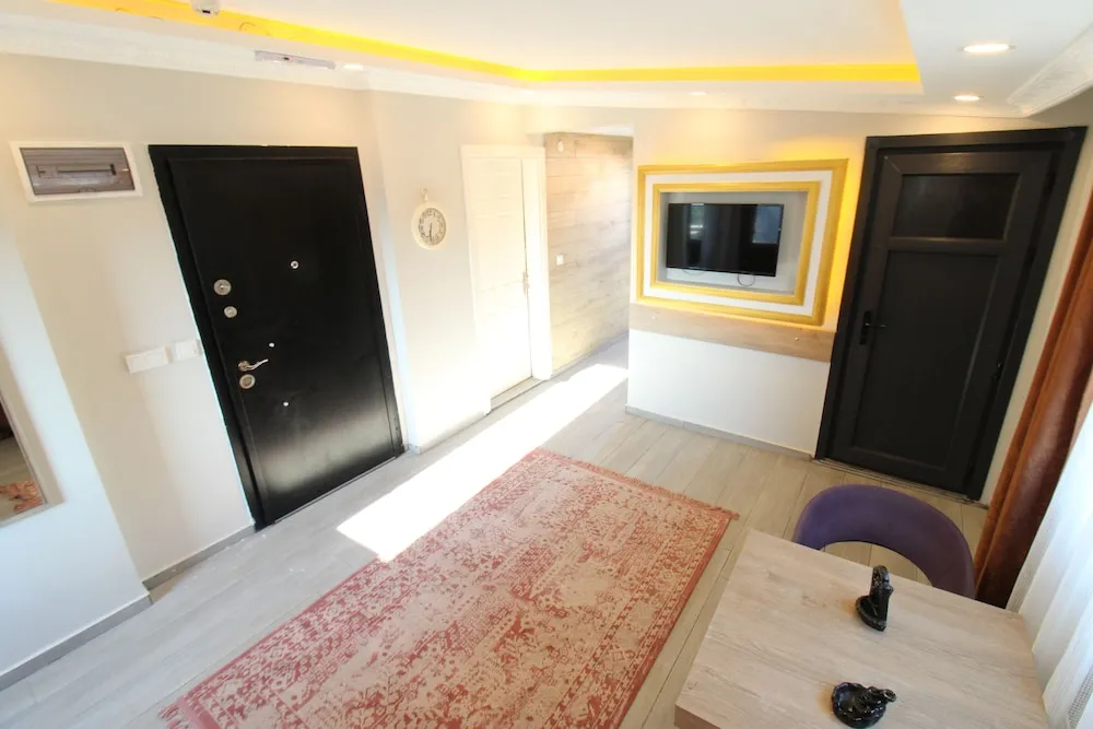 Quad Room
