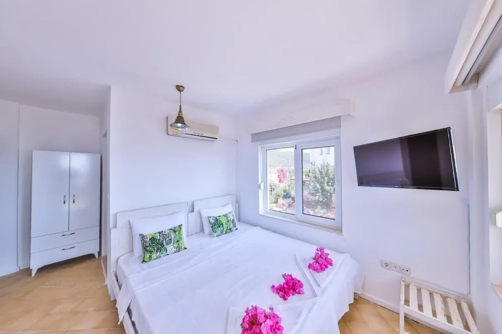 Standard Room with Sea View