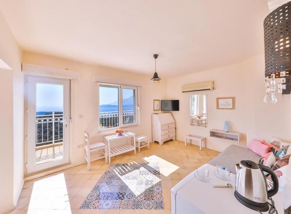 Deluxe Room with Sea View