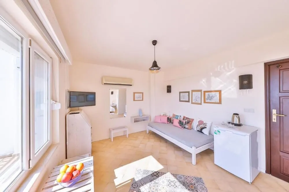 Deluxe Room with Sea View