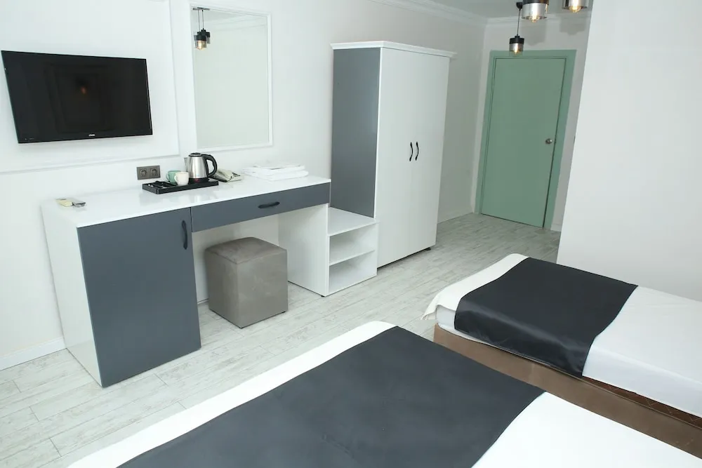 Luxury Üç Kişilik Oda, Şehir Manzaralı