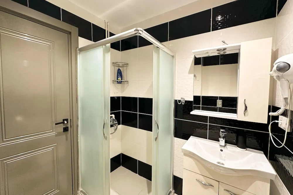 Deluxe Tek Büyük Yataklı Oda, Özel Banyo