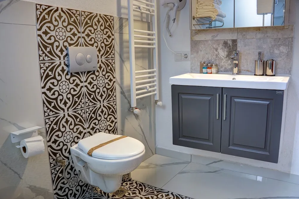 Family Oda, Birden Çok Yatak, Avlu Manzaralı, Bahçeli