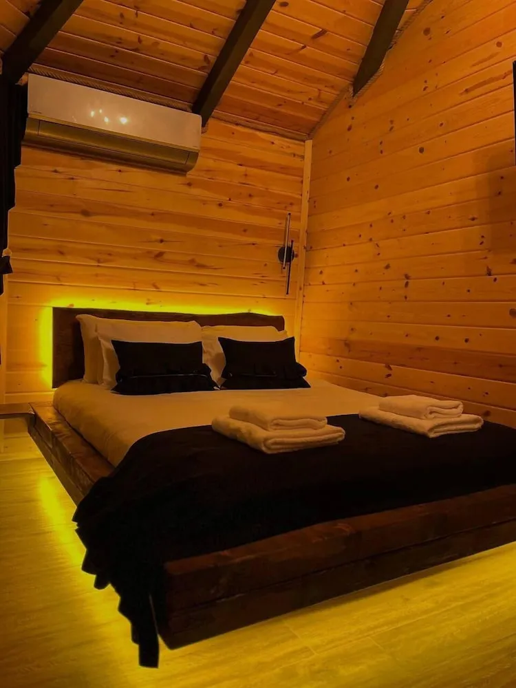 Deluxe Bungalov