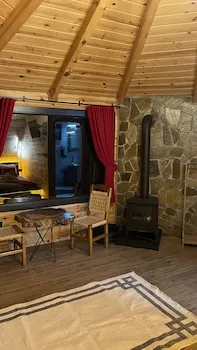 HoyHoy Bungalov