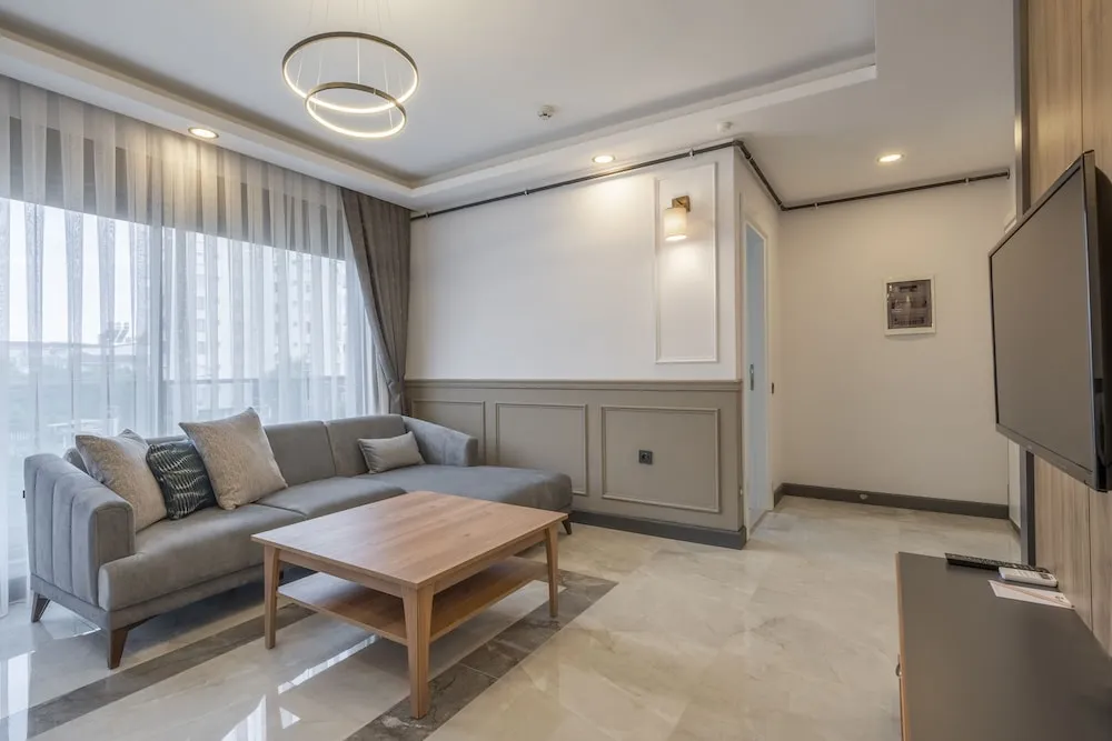 Comfort Oda, 1 Büyük (Queen) Boy Yatak ve Çekyat