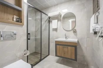 Quality Gold Suit Hotel