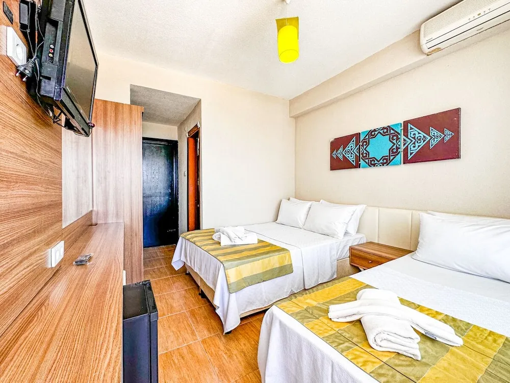 Deluxe Üç Kişilik Oda, Deniz Manzaralı