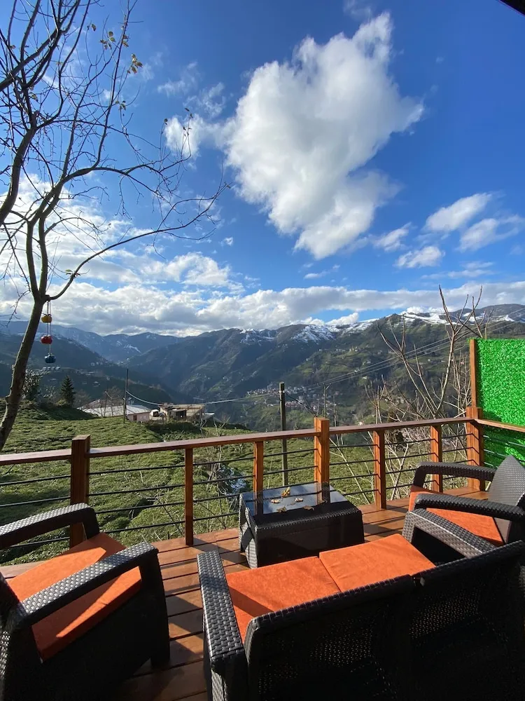 Basic Süit, Veranda, Dağ Manzaralı